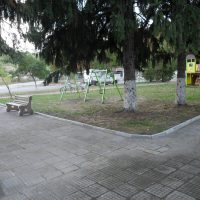 Детската площадка на центъра