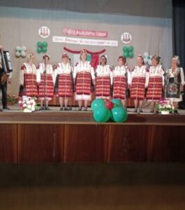 Деветото издание на фолклорния събор „Долна Липница – китка във пролетен ден“ събра десетки изпълнители